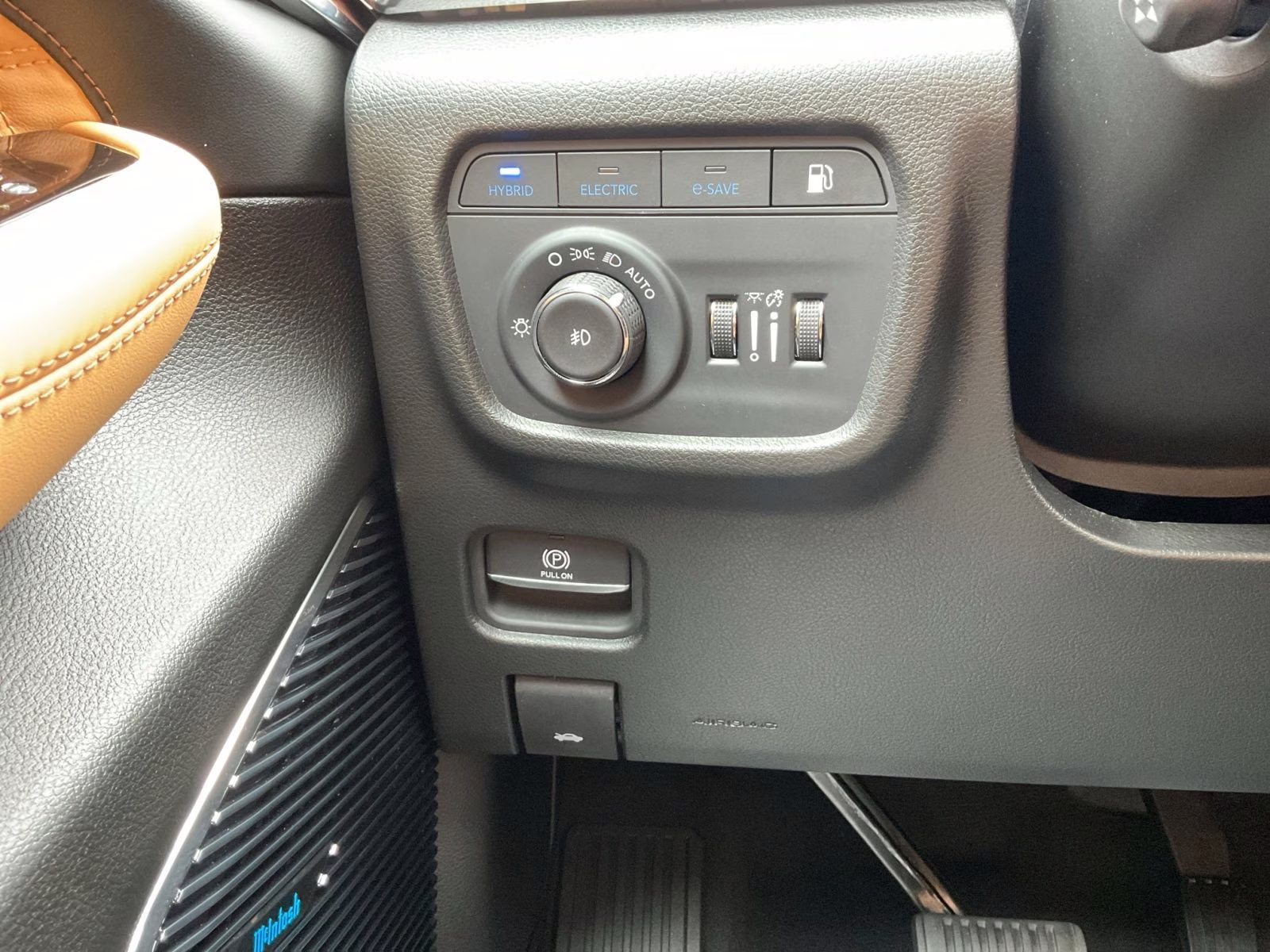 2024 Diamond Black Crystal Pearlcoat Jeep Grand Cherokee Summit 4xe 4X4 SUV