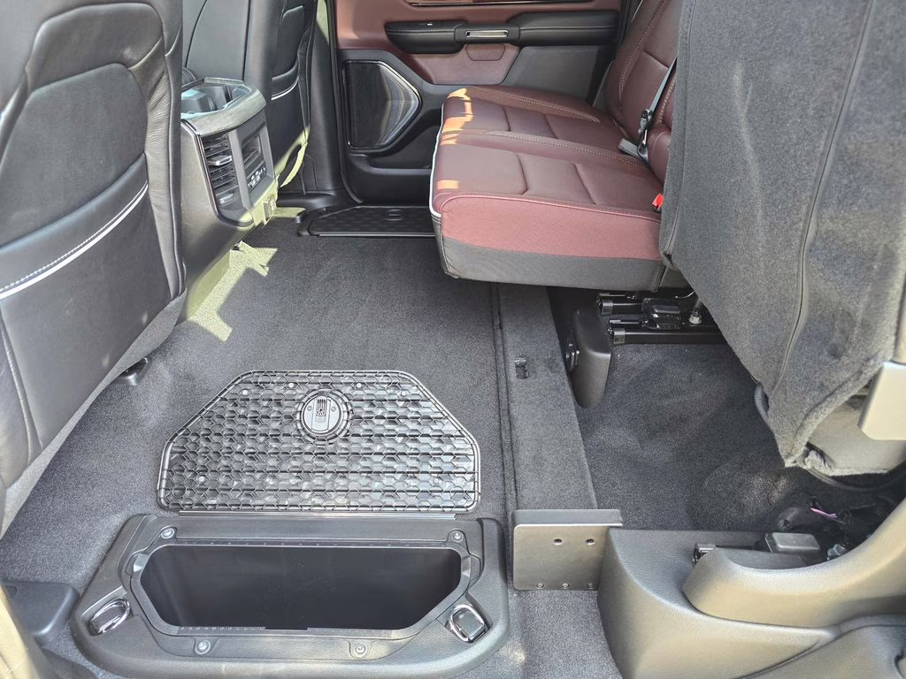 2026 Diamond Black Crystal Pearlcoat Ram 1500 Limited 4X4 Truck