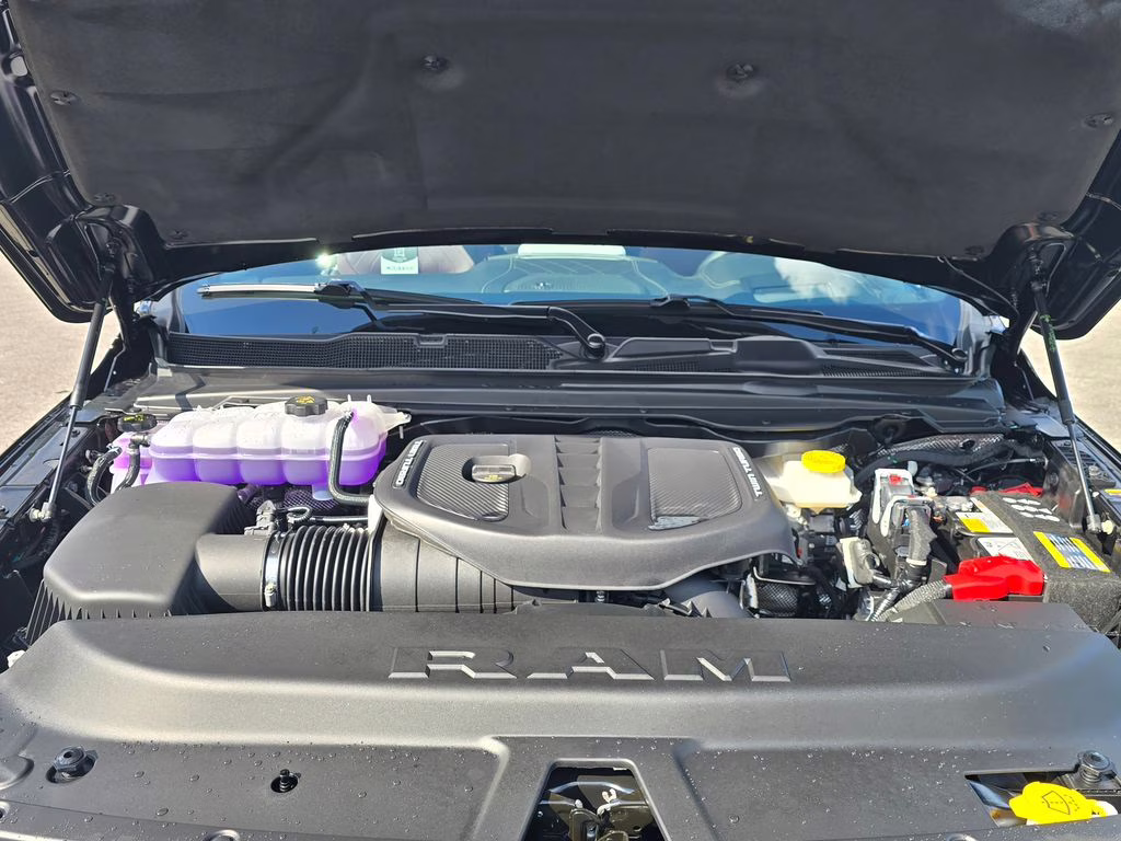 2026 Diamond Black Crystal Pearlcoat Ram 1500 Limited 4X4 Truck