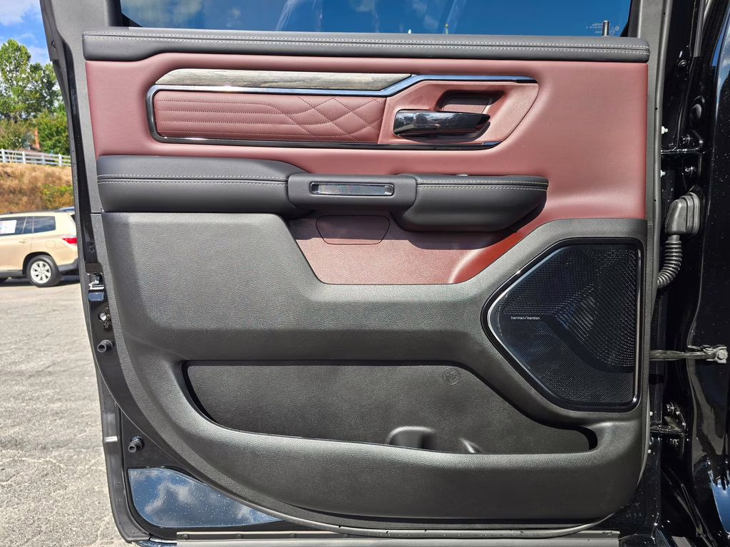 2026 Diamond Black Crystal Pearlcoat Ram 1500 Limited 4X4 Truck