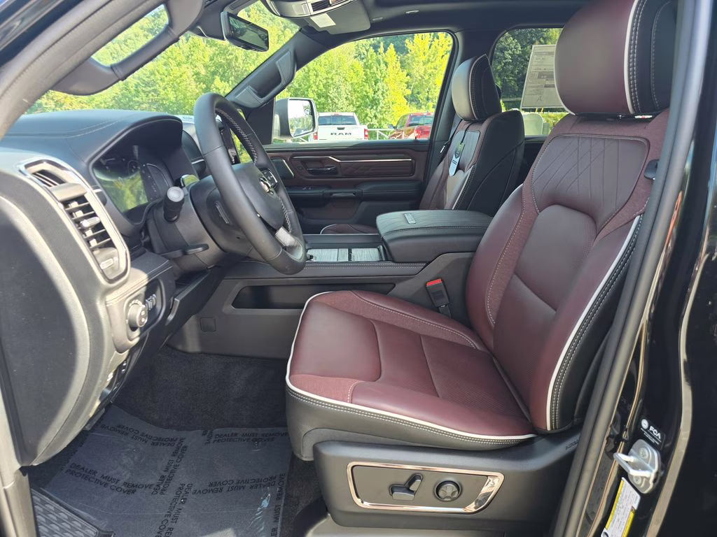 2026 Diamond Black Crystal Pearlcoat Ram 1500 Limited 4X4 Truck