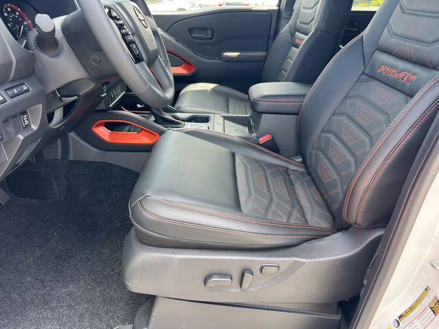 2026 Glacier White Nissan Frontier PRO-4X 4X4 Truck