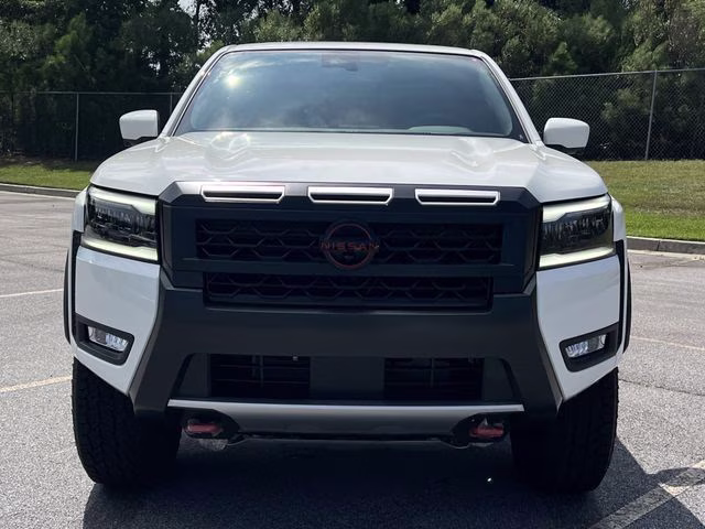2026 Glacier White Nissan Frontier PRO-4X 4X4 Truck