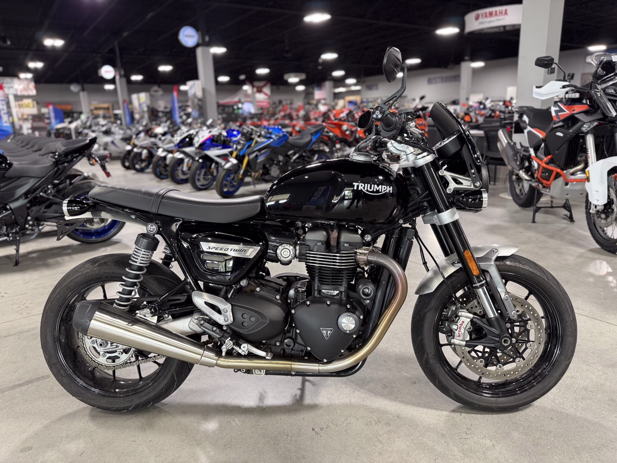 2022 - Triumph Speed Twin 1200 Motorcycle