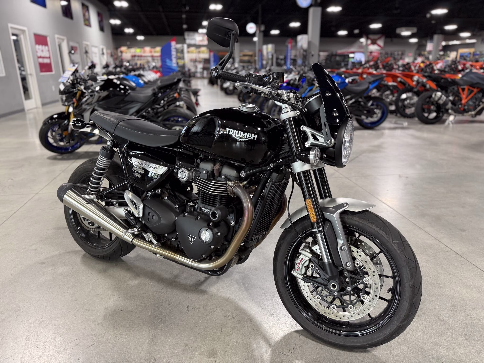 2022 - Triumph Speed Twin 1200 Motorcycle