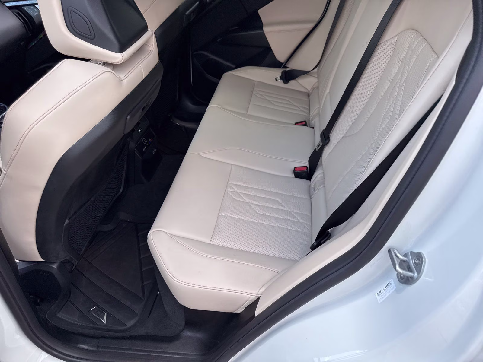 2026 Mineral White Metallic BMW X3 30 xDrive AWD SUV