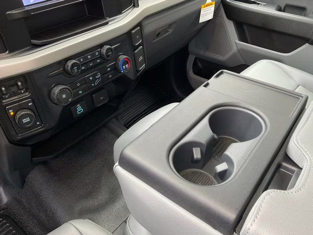 2024 Oxford White Ford Super Duty F-350 DRW XL 4X4 Chassis