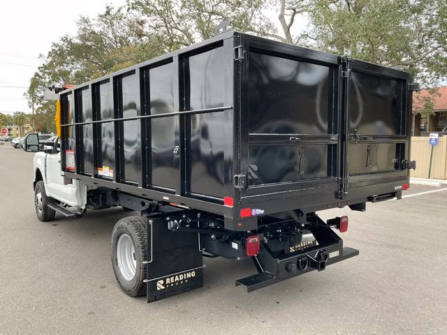 2024 Oxford White Ford Super Duty F-350 DRW XL 4X4 Chassis