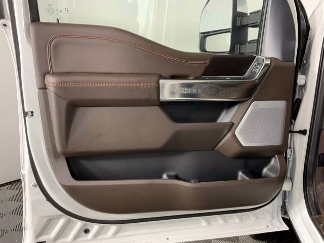 2026 White Metallic Ford Super Duty F-250 SRW King Ranch 4X4 Truck