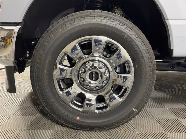 2025 Gray Metallic Ford Super Duty F-350 SRW King Ranch 4X4 Truck