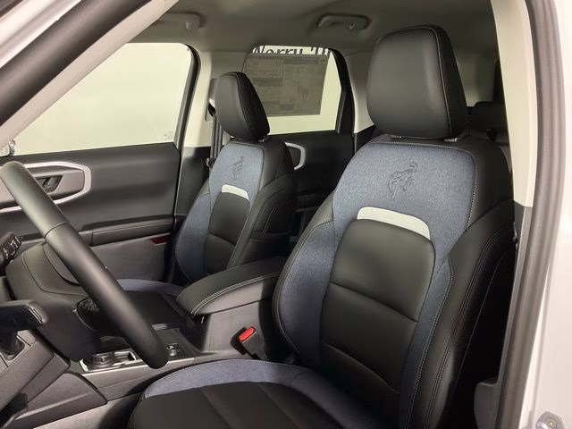 2025 Oxford White Ford Bronco Sport Outer Banks 4X4 SUV