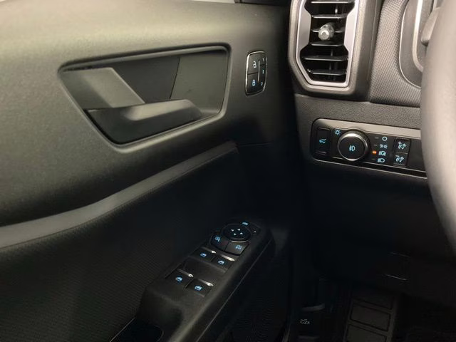 2025 Oxford White Ford Bronco Sport Outer Banks 4X4 SUV