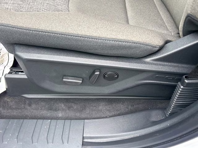 2025 Oxford White Ford F-150 XLT 4X4 Truck