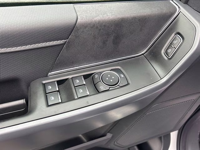 2025 Oxford White Ford F-150 XLT 4X4 Truck