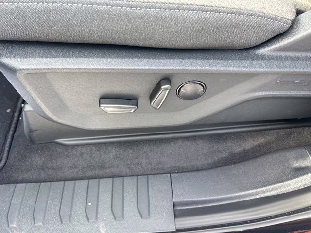 2025 Agate Black Metallic Ford F-150 XLT 4X4 Truck