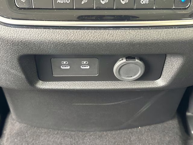 2025 Super Black Nissan Armada Platinum Reserve 4X4 SUV