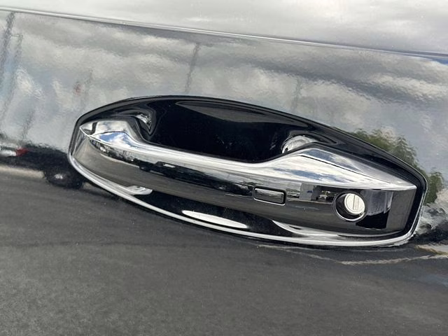 2025 Super Black Nissan Armada Platinum Reserve 4X4 SUV