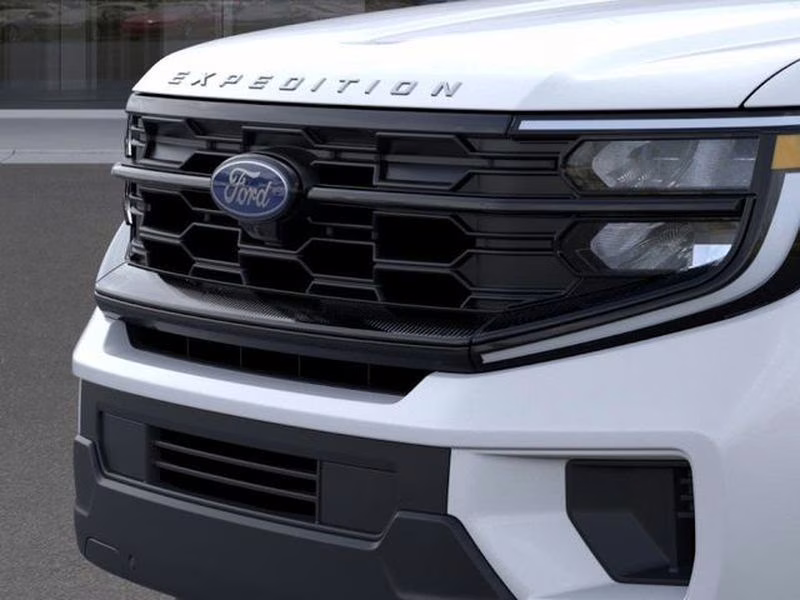 2025 Space Silver Metallic Ford Expedition Active RWD SUV