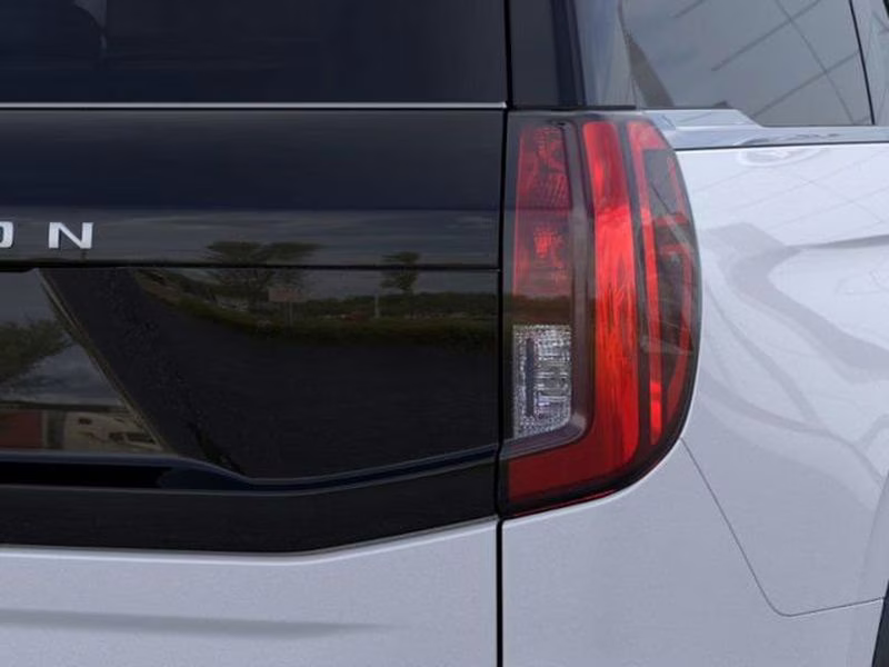 2025 Space Silver Metallic Ford Expedition Active RWD SUV