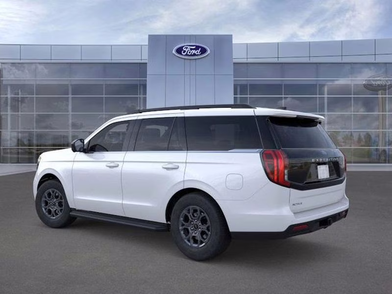 2025 Space Silver Metallic Ford Expedition Active RWD SUV