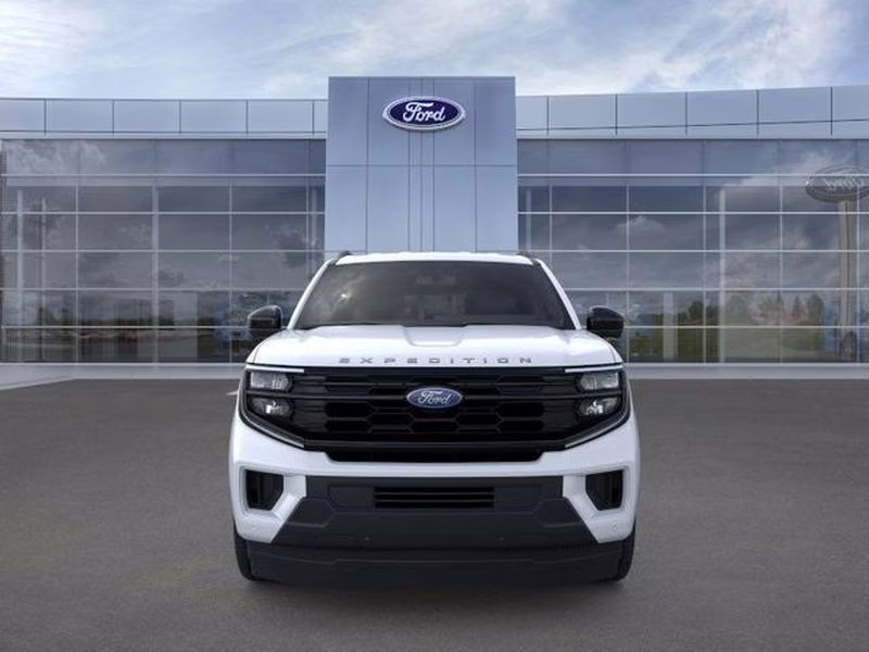 2025 Space Silver Metallic Ford Expedition Active RWD SUV