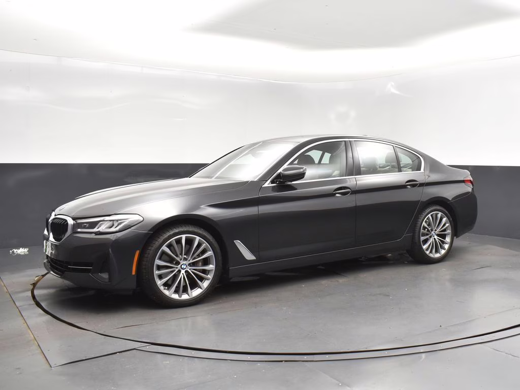 2022 Dark Graphite Metallic BMW 5 Series 540i RWD Sedan