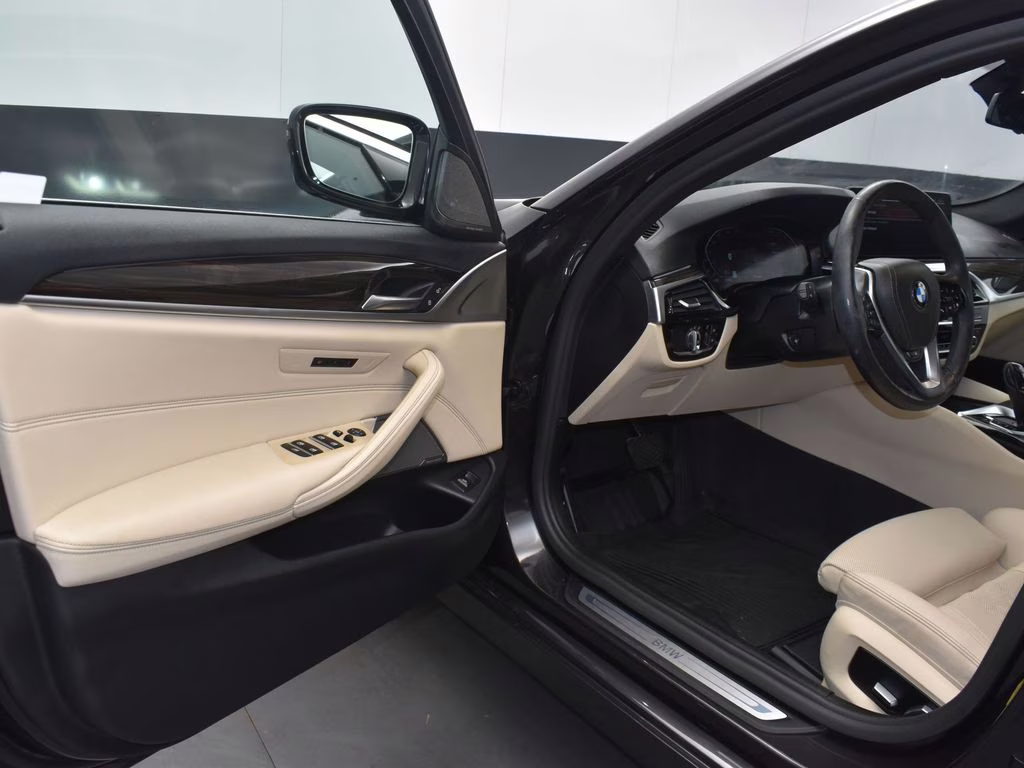 2022 Dark Graphite Metallic BMW 5 Series 540i RWD Sedan