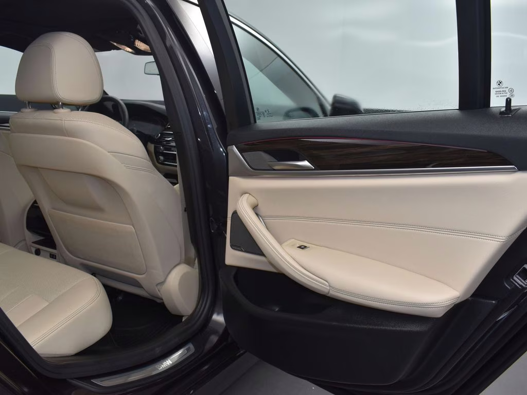 2022 Dark Graphite Metallic BMW 5 Series 540i RWD Sedan