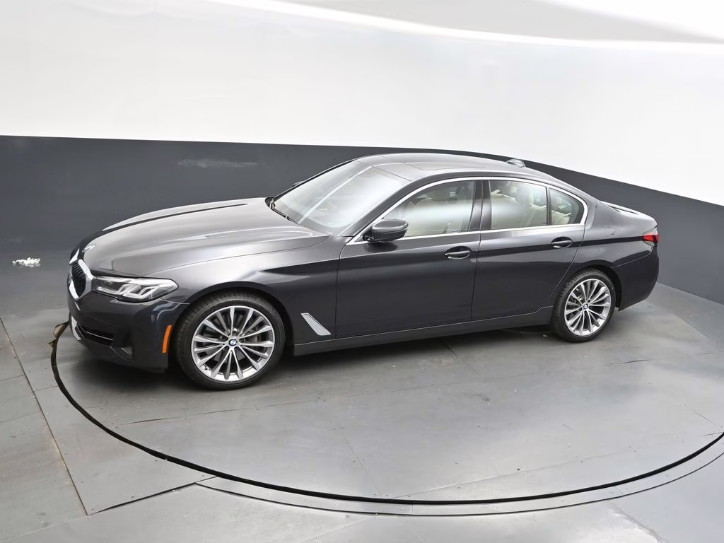 2022 Dark Graphite Metallic BMW 5 Series 540i RWD Sedan