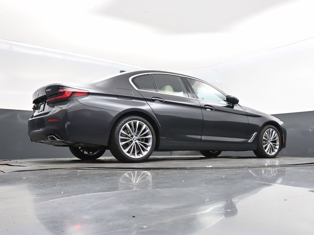 2022 Dark Graphite Metallic BMW 5 Series 540i RWD Sedan