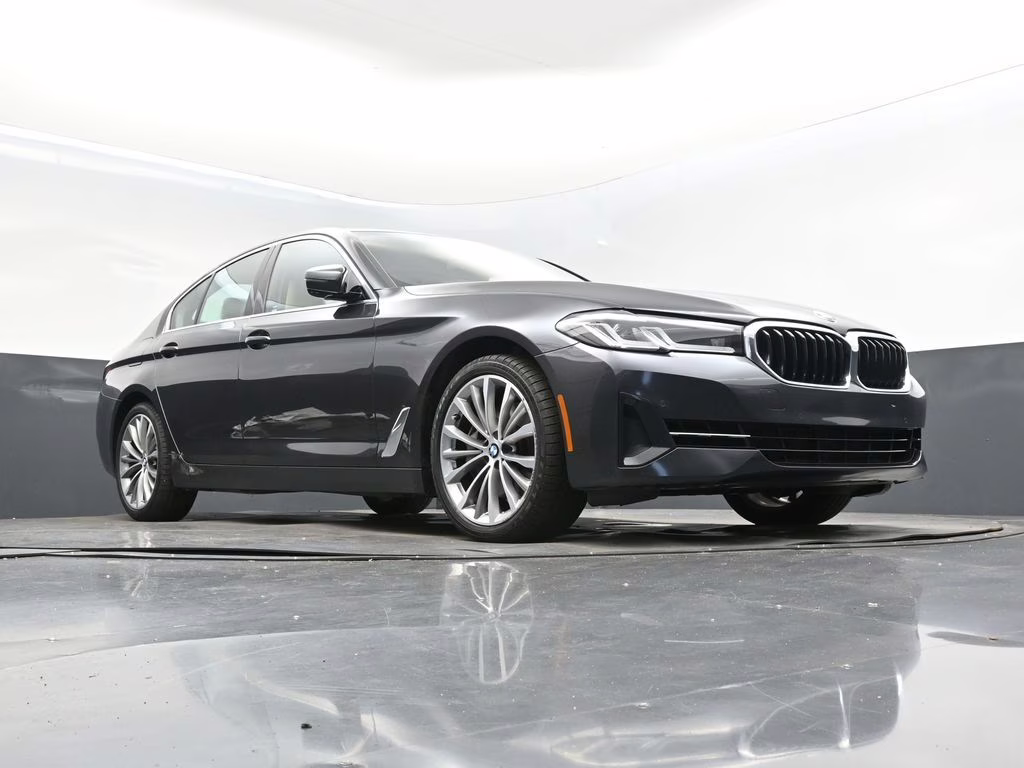 2022 Dark Graphite Metallic BMW 5 Series 540i RWD Sedan