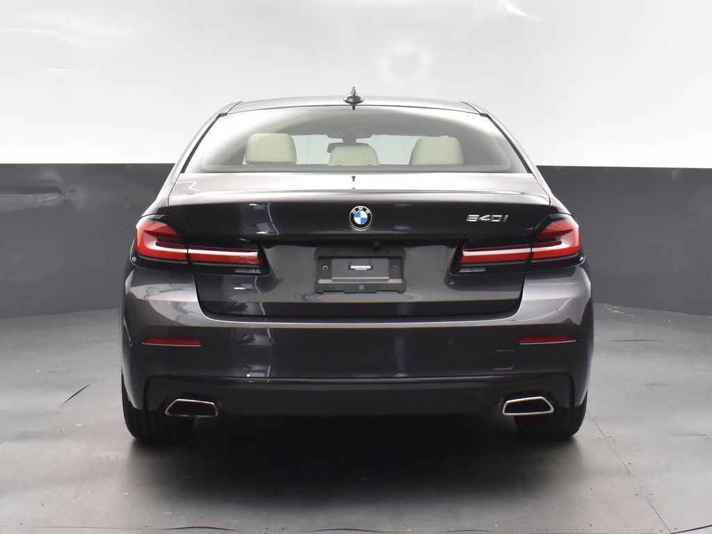 2022 Dark Graphite Metallic BMW 5 Series 540i RWD Sedan