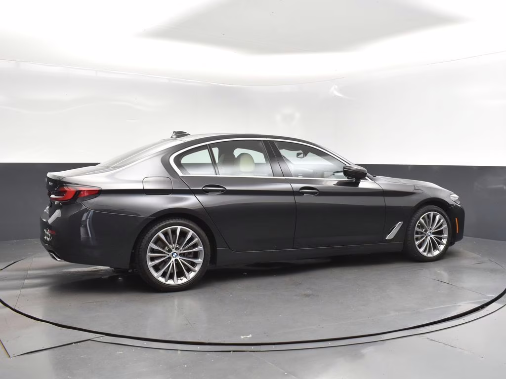2022 Dark Graphite Metallic BMW 5 Series 540i RWD Sedan