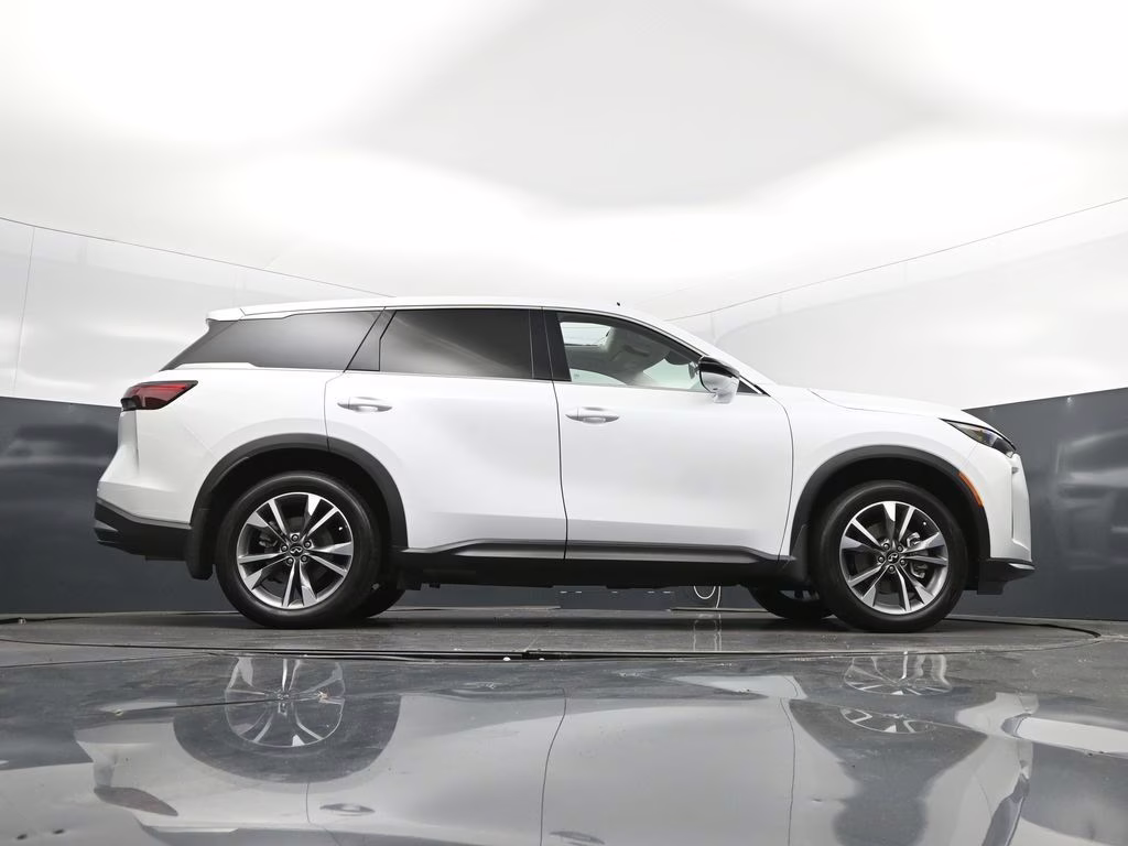 2026 Radiant White INFINITI QX60 PURE FWD SUV
