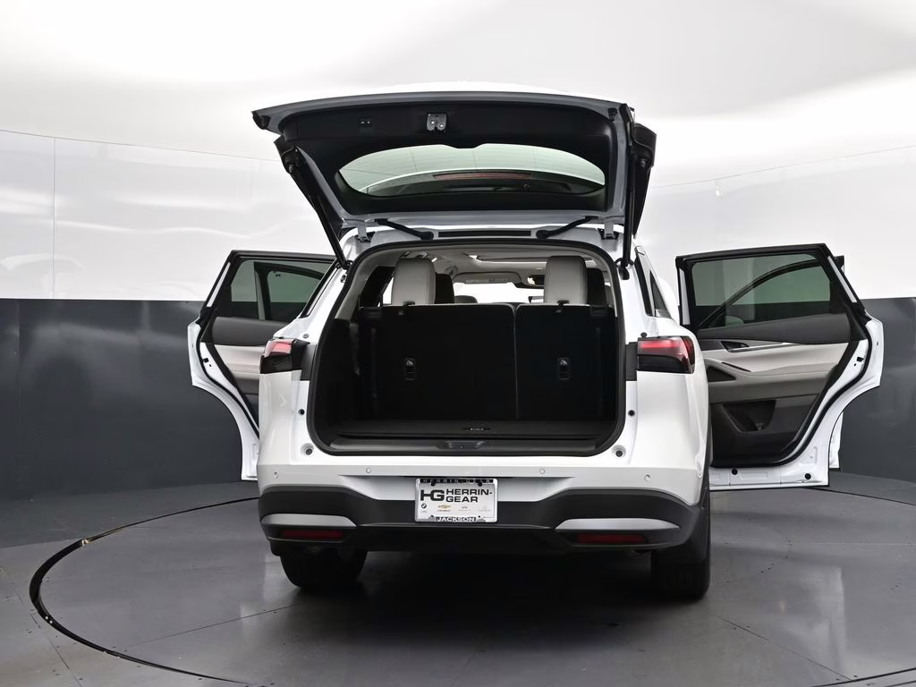 2026 Radiant White INFINITI QX60 PURE FWD SUV