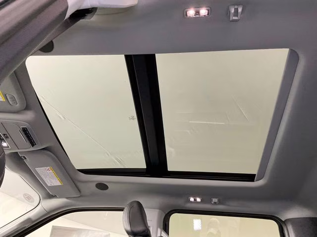 2026 Black Metallic Ford Super Duty F-250 SRW Lariat 4X4 Truck