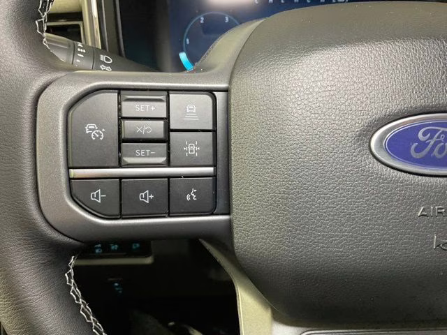 2026 Black Metallic Ford Super Duty F-350 SRW Lariat 4X4 Truck