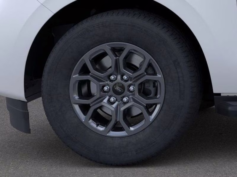2025 Star White Metallic Tri-Coat Ford Expedition Active RWD SUV