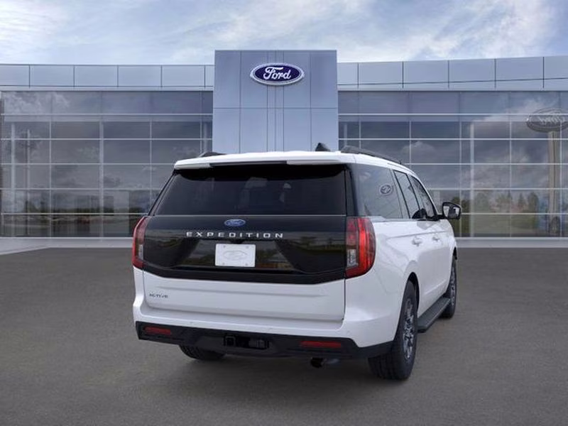 2025 Star White Metallic Tri-Coat Ford Expedition Active RWD SUV