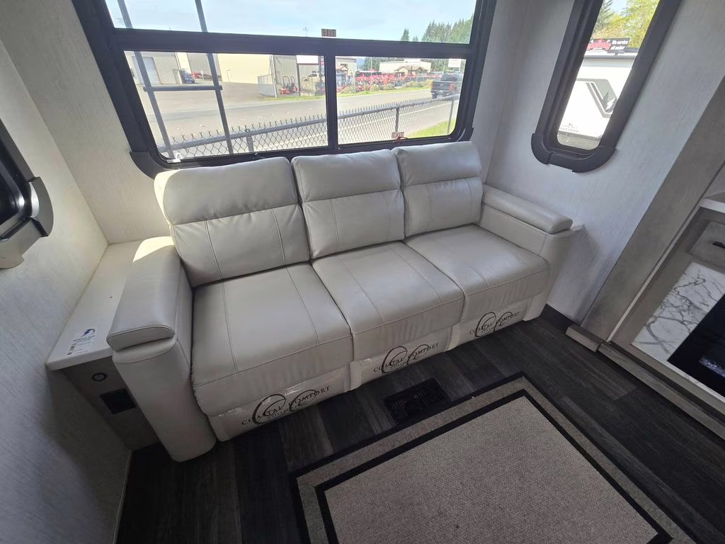 2022 Cream Heartland Big Country 3702FB RV