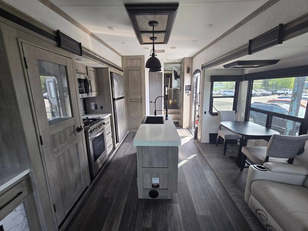 2022 Cream Heartland Big Country 3702FB RV