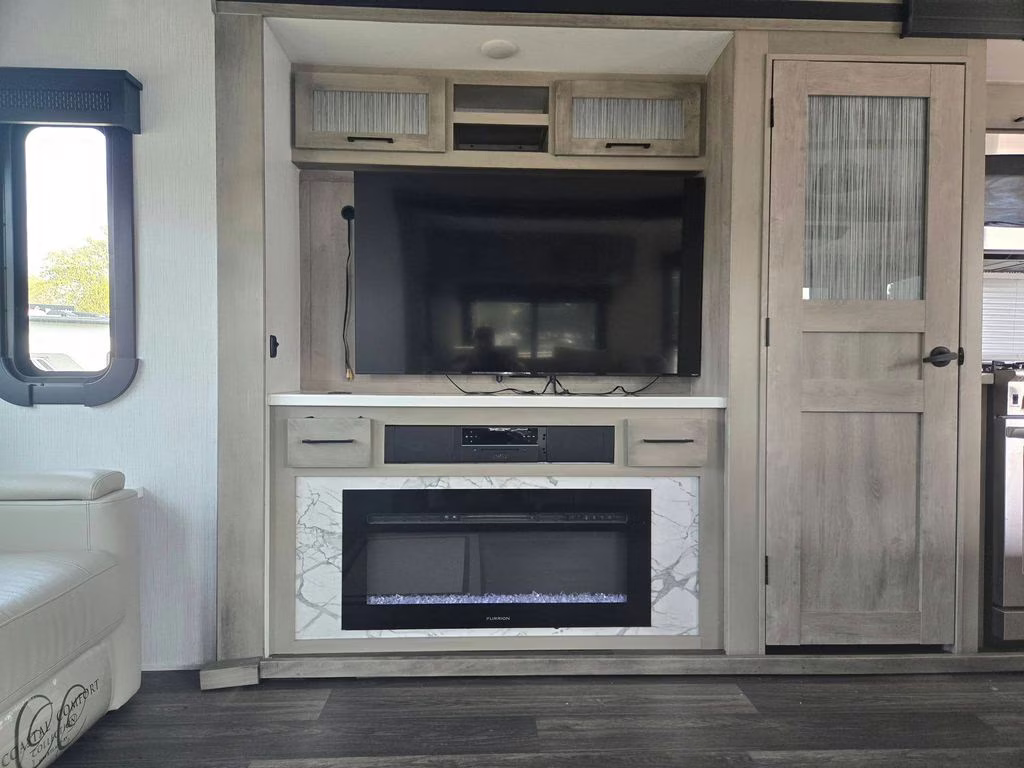 2022 Cream Heartland Big Country 3702FB RV