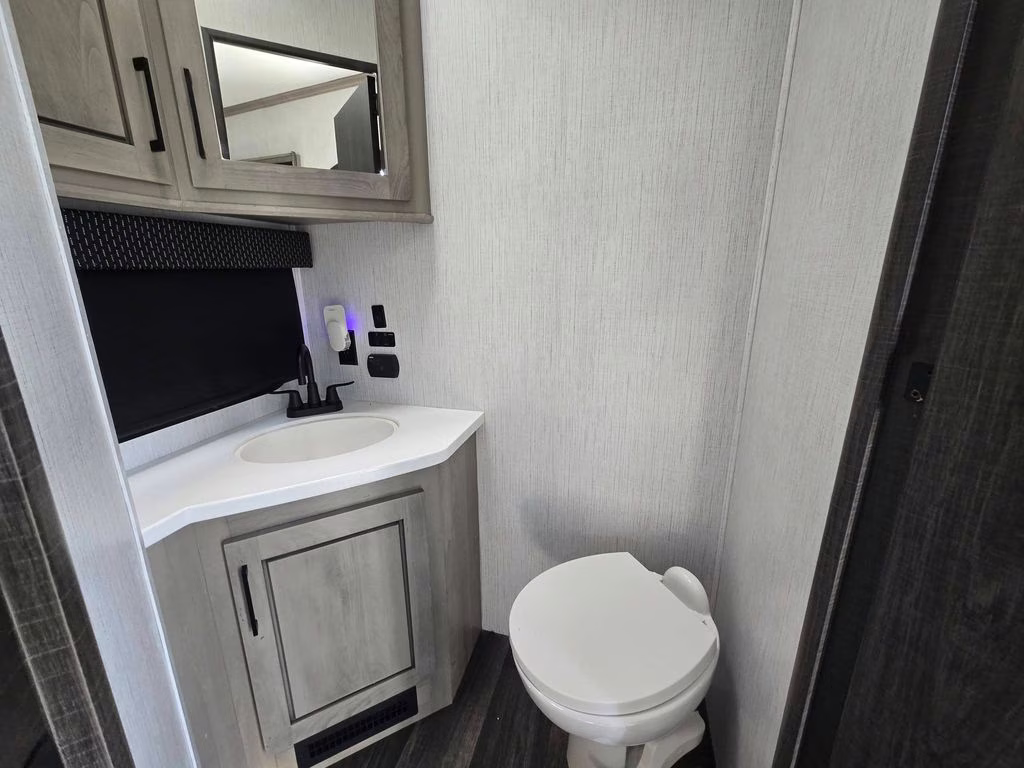 2022 Cream Heartland Big Country 3702FB RV