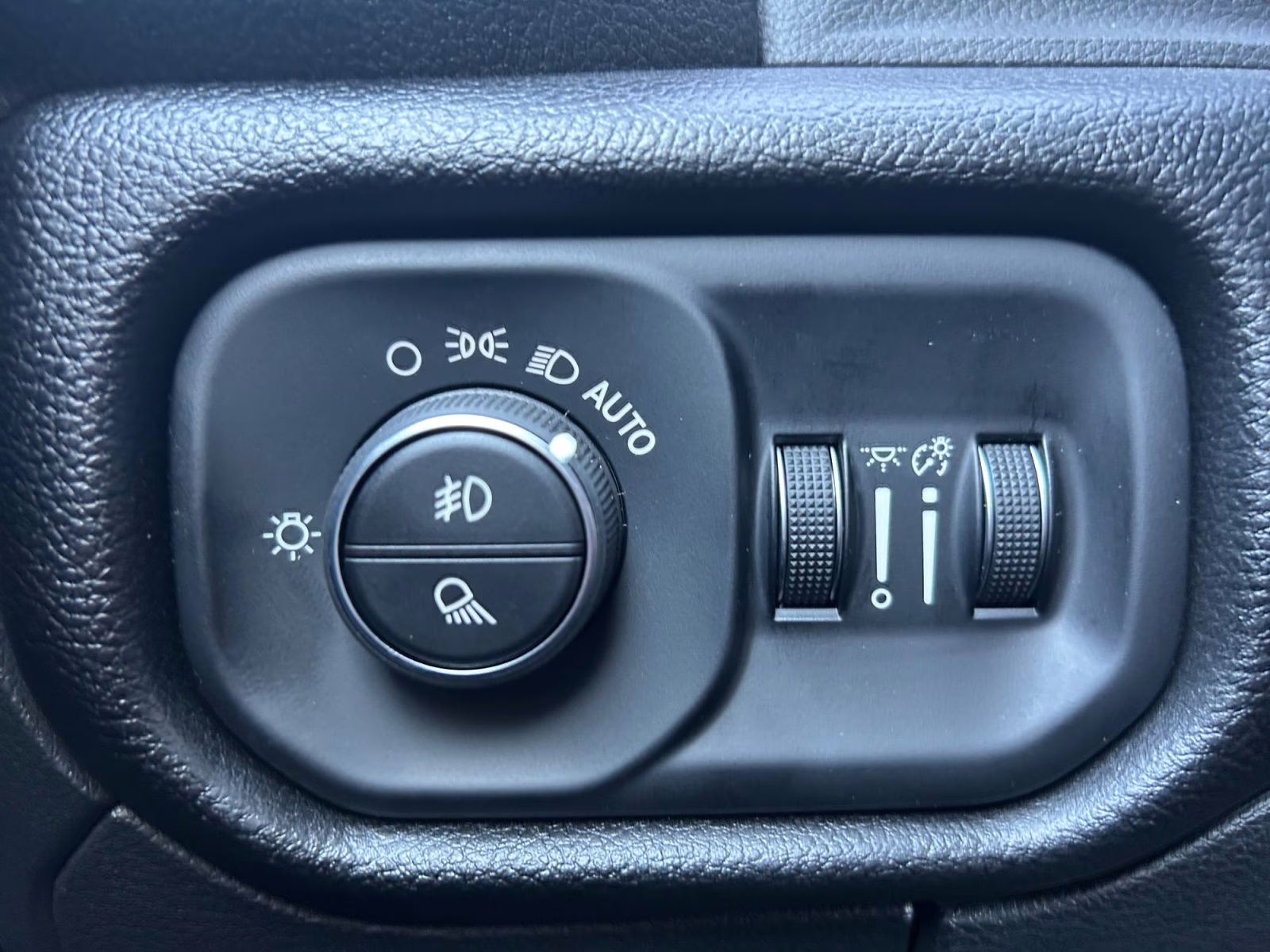 2026 Granite Crystal Metallic Clearcoat Ram 1500 Big Horn/Lone Star 4X4 Truck