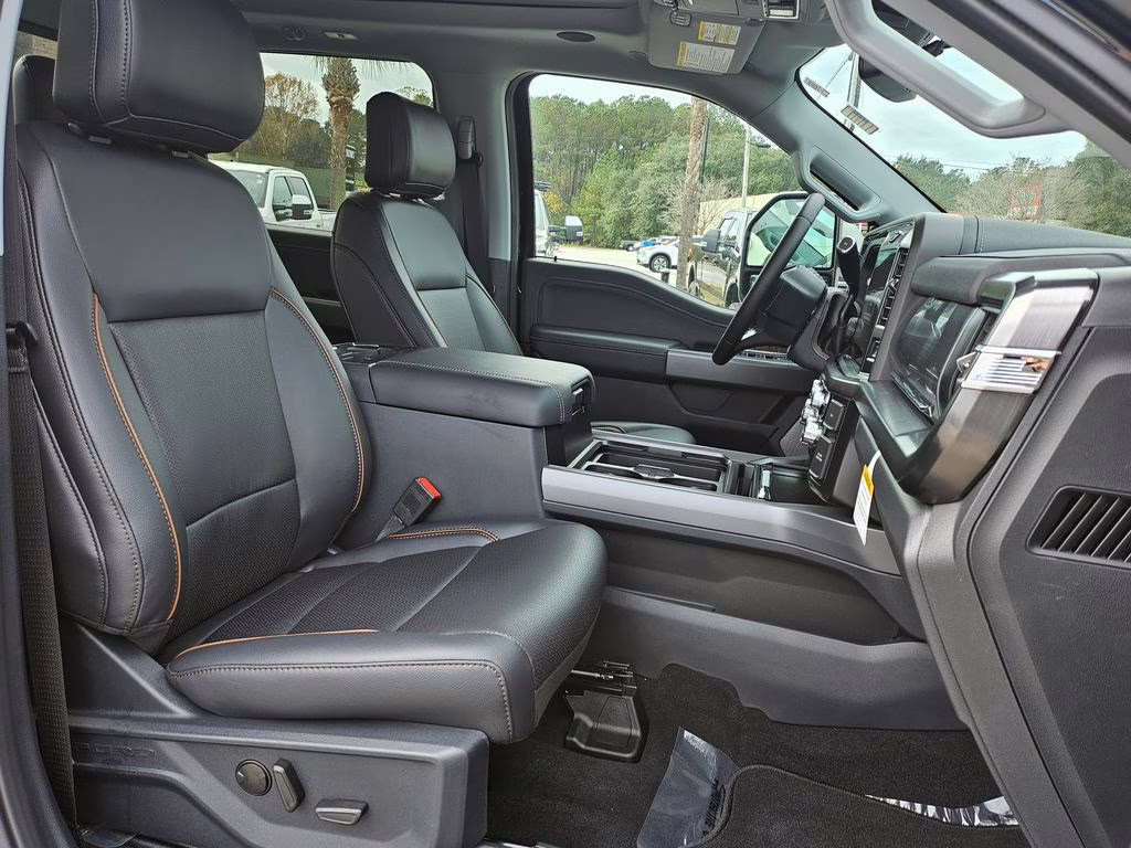 2026 Agate Black Metallic Ford Super Duty F-250 SRW Lariat 4X4 Truck