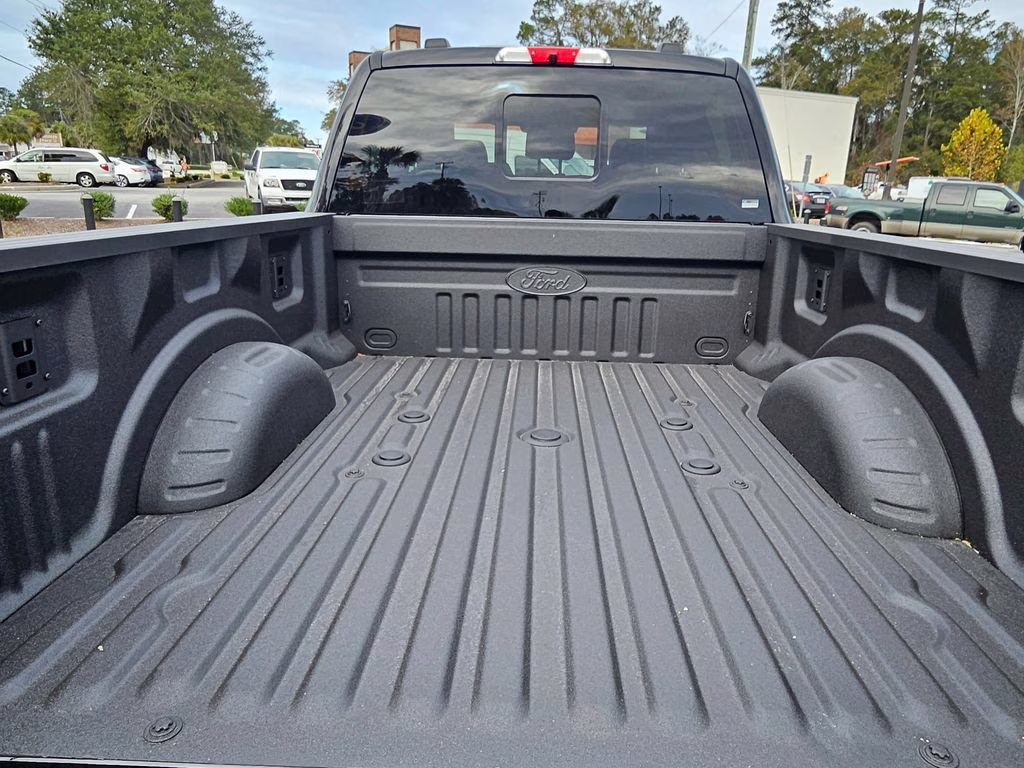 2026 Agate Black Metallic Ford Super Duty F-250 SRW Lariat 4X4 Truck