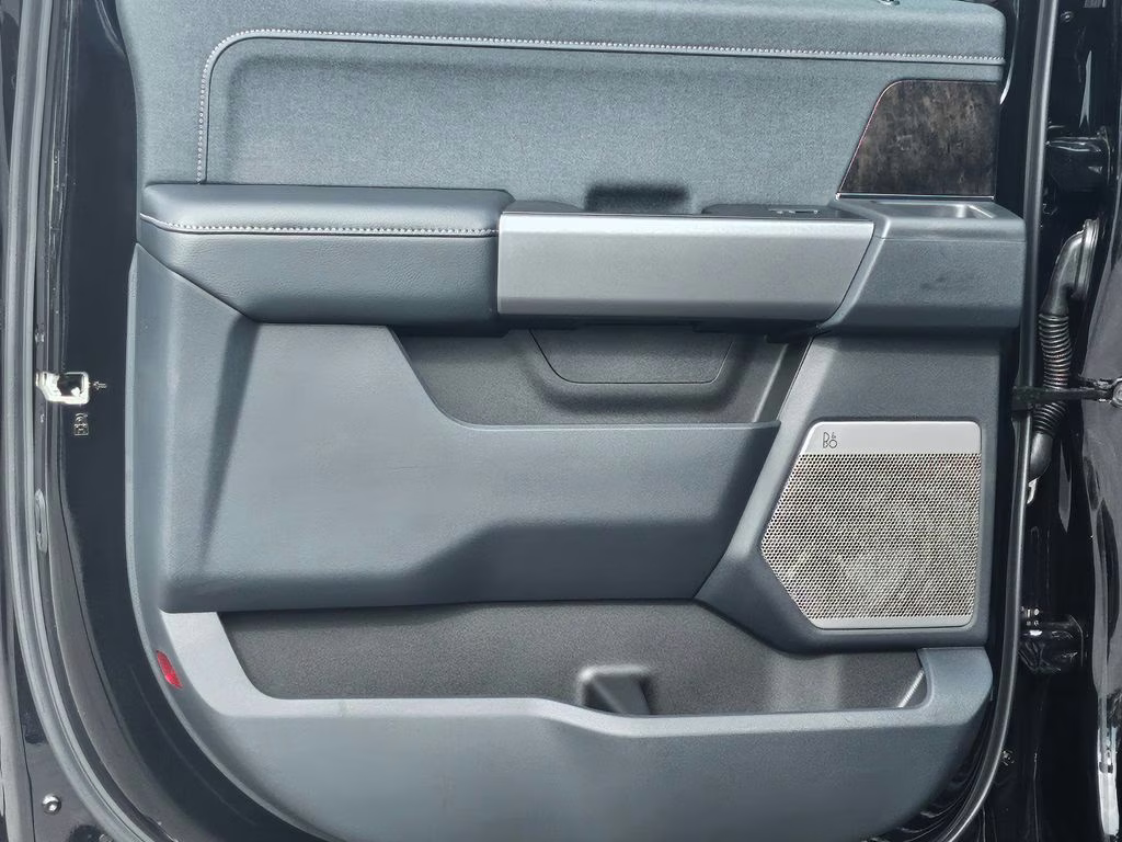 2026 Agate Black Metallic Ford Super Duty F-250 SRW Lariat 4X4 Truck