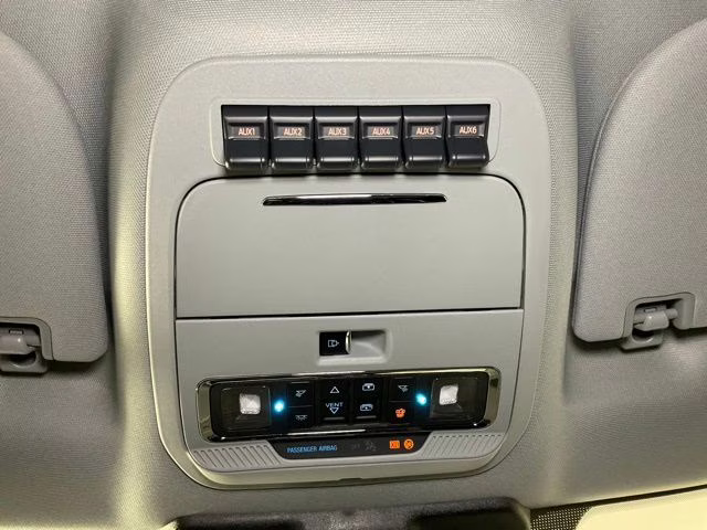 2026 Gray Metallic Ford Super Duty F-250 SRW Lariat 4X4 Truck