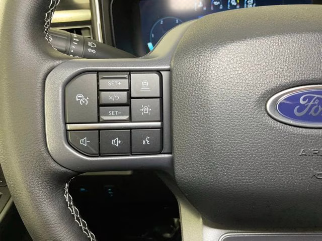 2026 Gray Metallic Ford Super Duty F-250 SRW Lariat 4X4 Truck