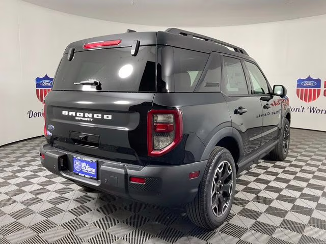 2025 Shadow Black Ford Bronco Sport Outer Banks 4X4 SUV